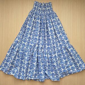 Zara Women's Smocked Tiered Maxi Skirt Blue and White Floral Small 100% Cotton